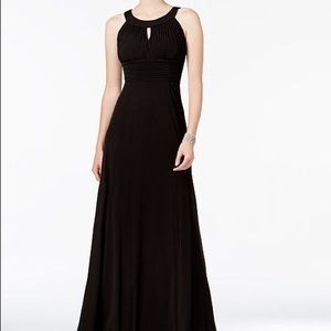 Sangria Black Sleeveless Keyhole Gown Dress